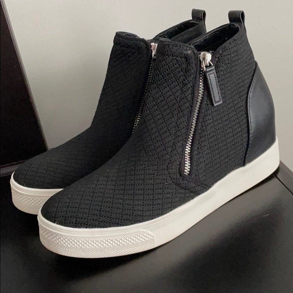 Steve Madden LOXLEY black wedge sneaker bootie